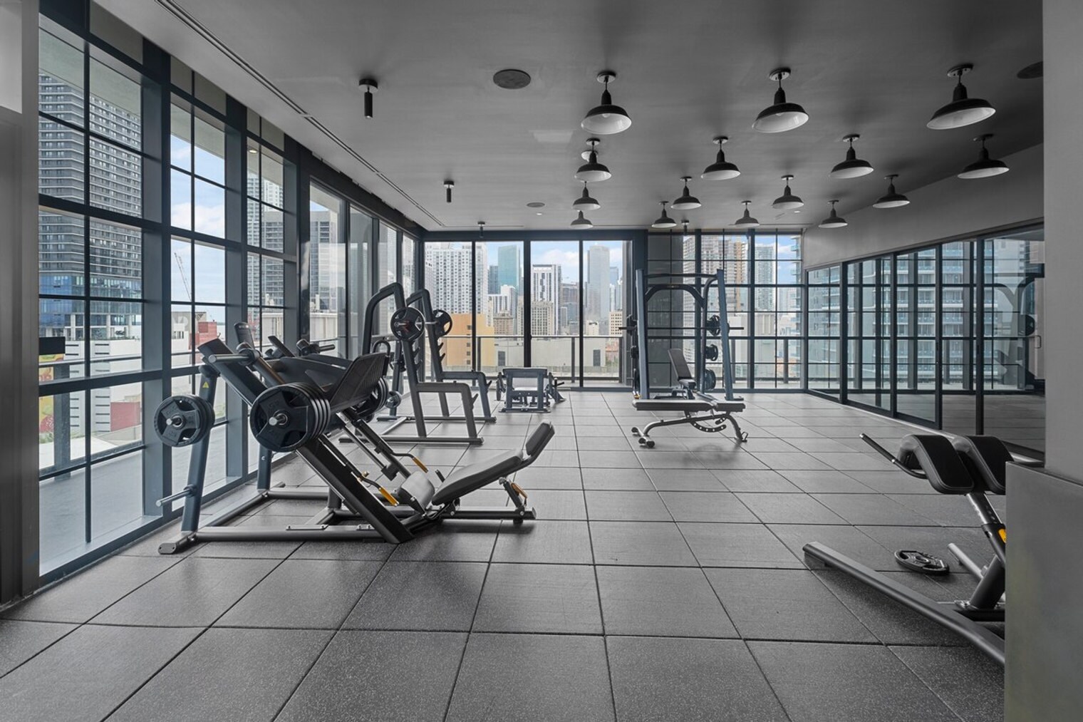 Building Photo - 701 NE 1st Ave