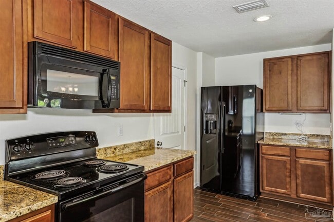 Building Photo - 499 Portside Dr