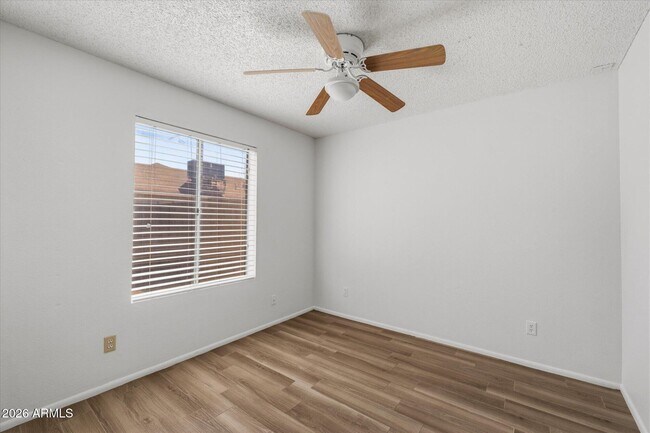Building Photo - 1055 N Recker Rd