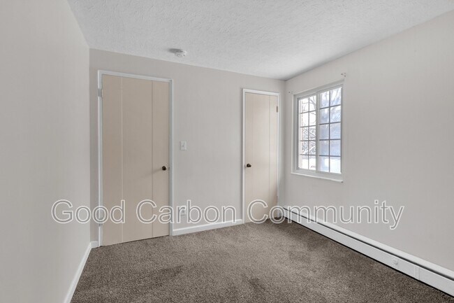 Building Photo - 303 Beattie Ave