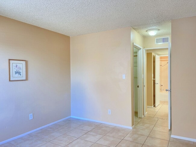 Building Photo - OPEN HOUSE -  INQUIRE:     LARGE ONE 1/BR ...