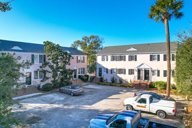 Building Photo - 301 Broad St