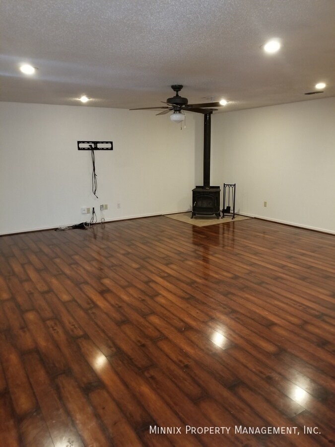 Building Photo - 2103 84th St