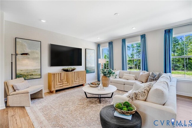 Building Photo - 8768 Pioneer Hl Dr