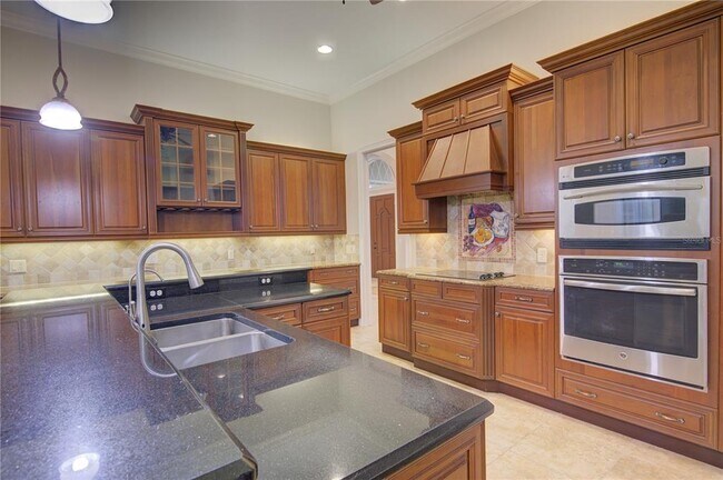 Building Photo - 916 Mills Estate Pl