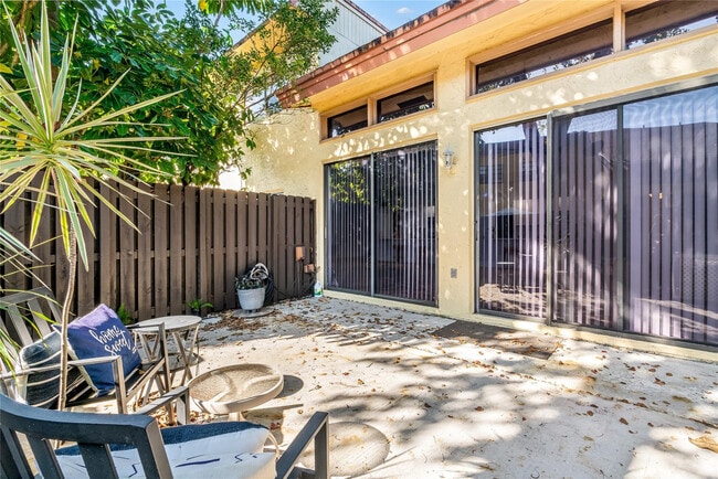 Building Photo - 7920 NW 11th Ct