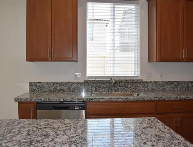 Building Photo - 8168 Oxbow Lndg Lp