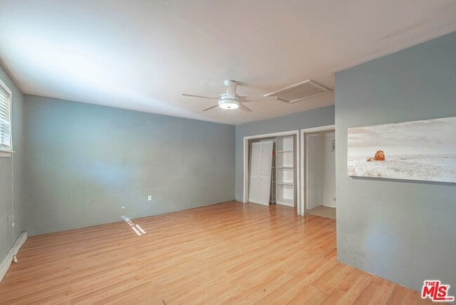 Building Photo - 5353 Don Pio Dr