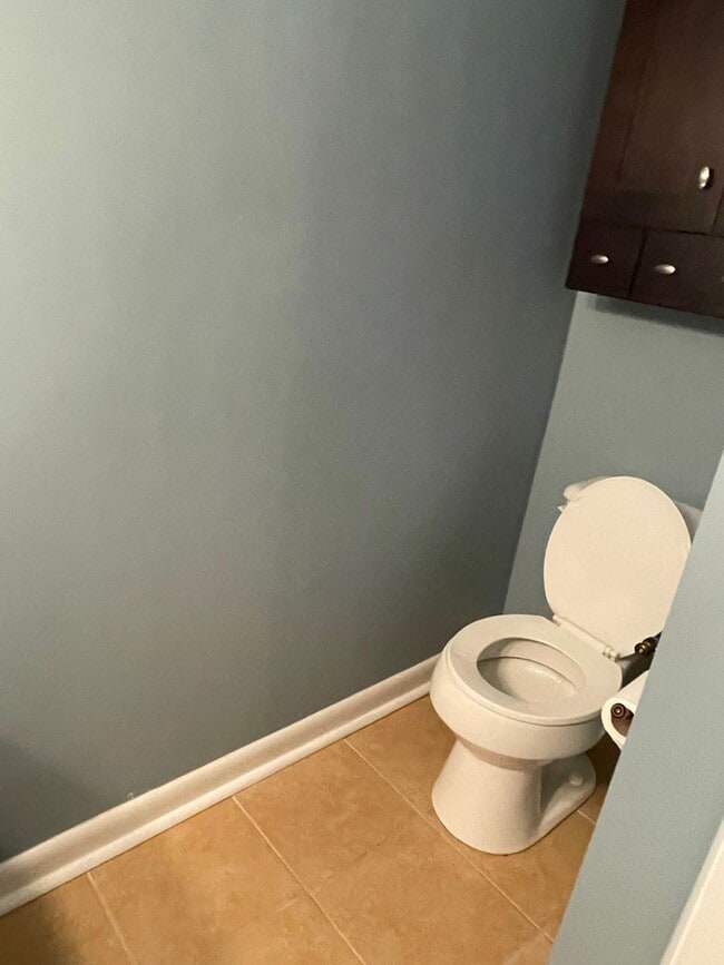 Building Photo - Available Now! 2 Bed, 1.5 Bath Townhome | Northside RVA