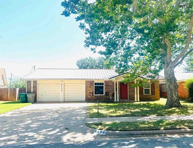 Primary Photo - 5308 Montreal Dr