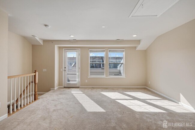 Building Photo - 57 Cannon St