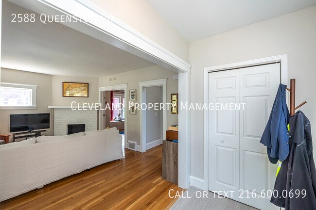 Building Photo - 2588 Queenston Rd