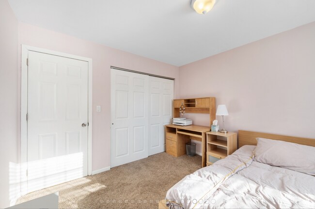 Building Photo - 96 Gant Cir