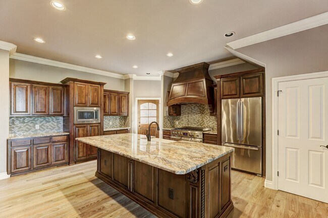 Building Photo - Luxury Living in Rosecreek – 4-Bedroom Home in Deer Creek Schools!