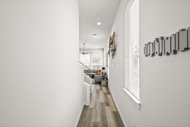 Building Photo - 4002 Elser St