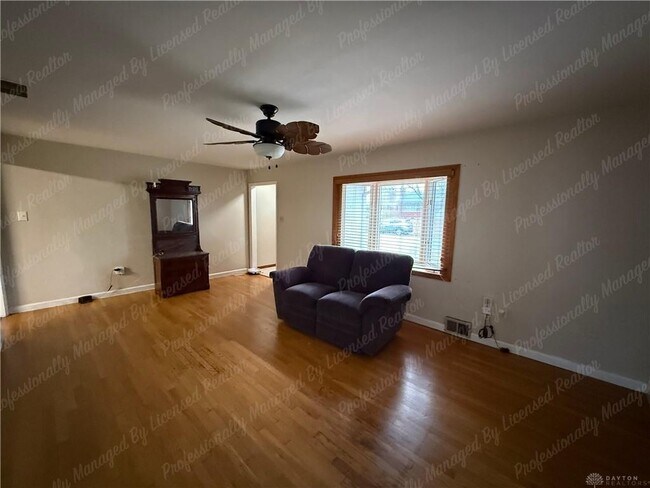 Building Photo - 217 Wolf Ave