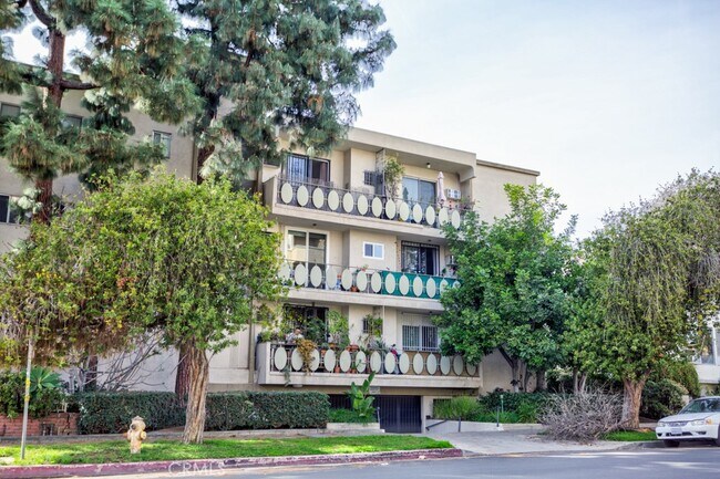 Building Photo - 4255 5th St