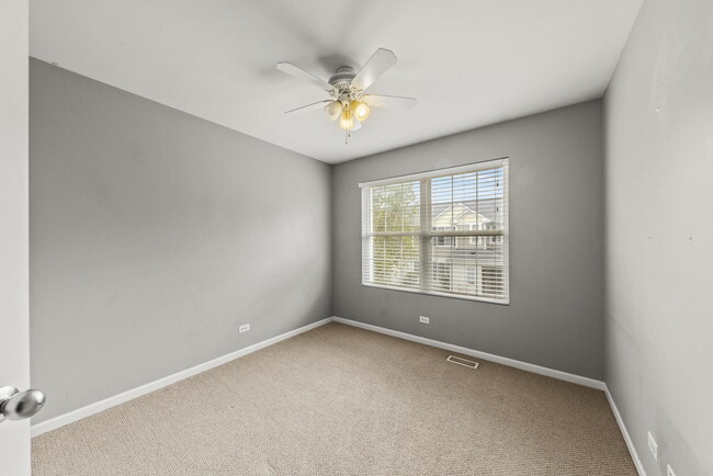 Building Photo - 129 Springbrook Trail S