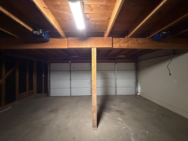 Building Photo - 3 Bedroom Single Story Home Available Near Unser Blvd NW & Paradise Blvd NW!