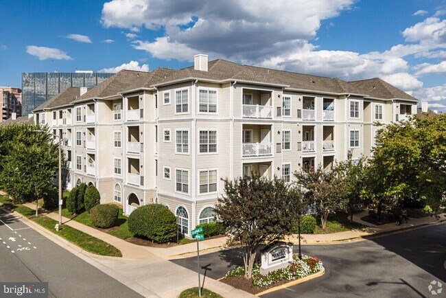 Building Photo - 4550 Strutfield Ln