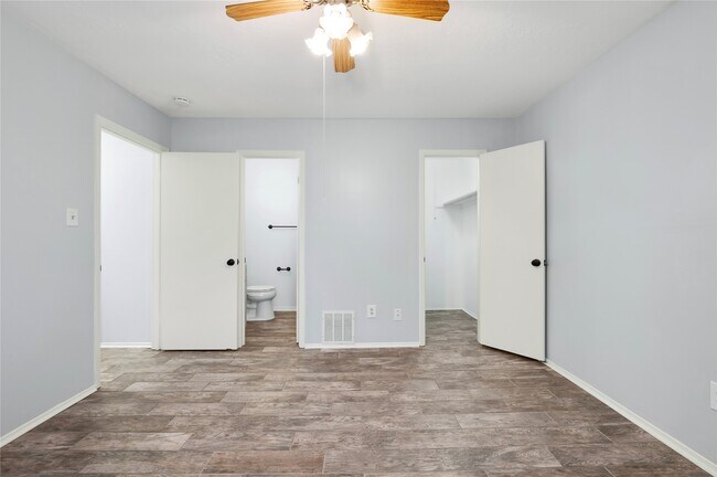 Building Photo - 503 Bellmar Ln