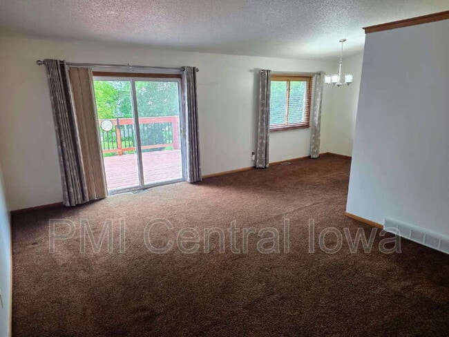 Building Photo - 5310 Brookview Dr