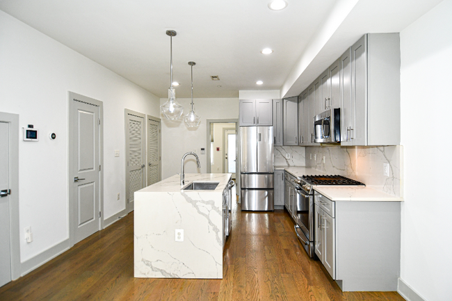 Building Photo - 1632 K St NW