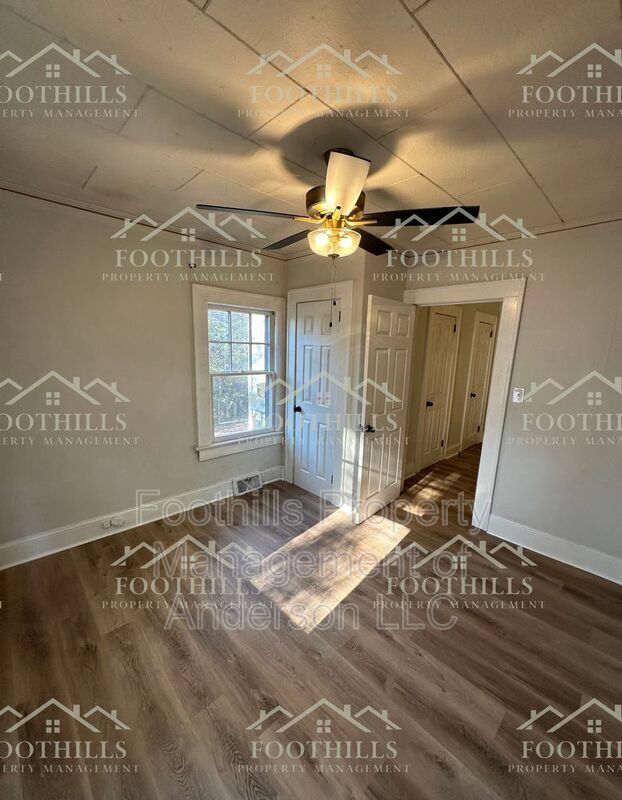 Building Photo - 611 Bonham Ct