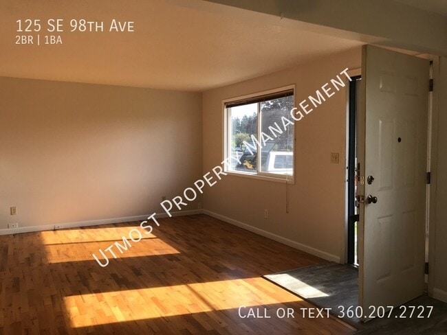 Building Photo - 125 SE 98th Ave