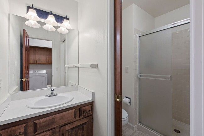 Building Photo - Charming 3-Bedroom, 2.5-Bathroom Patio Hom...