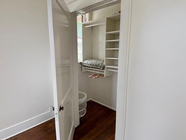 Building Photo - 1720 Harbert Ave