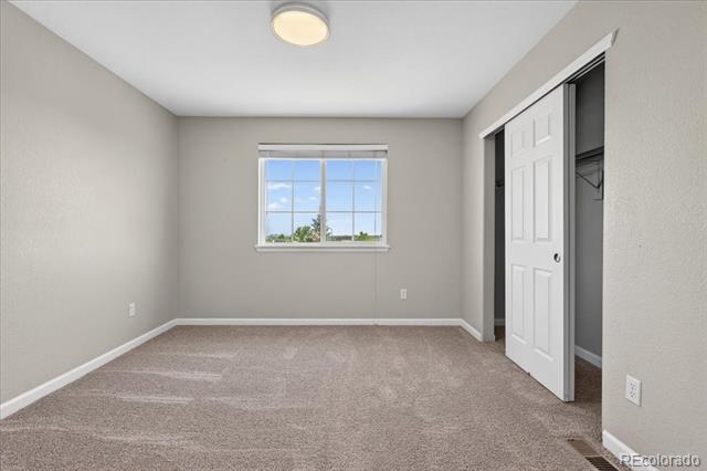 Building Photo - 10543 Laurelglen Cir
