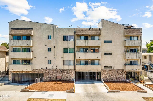 Building Photo - 3762 Hughes Ave