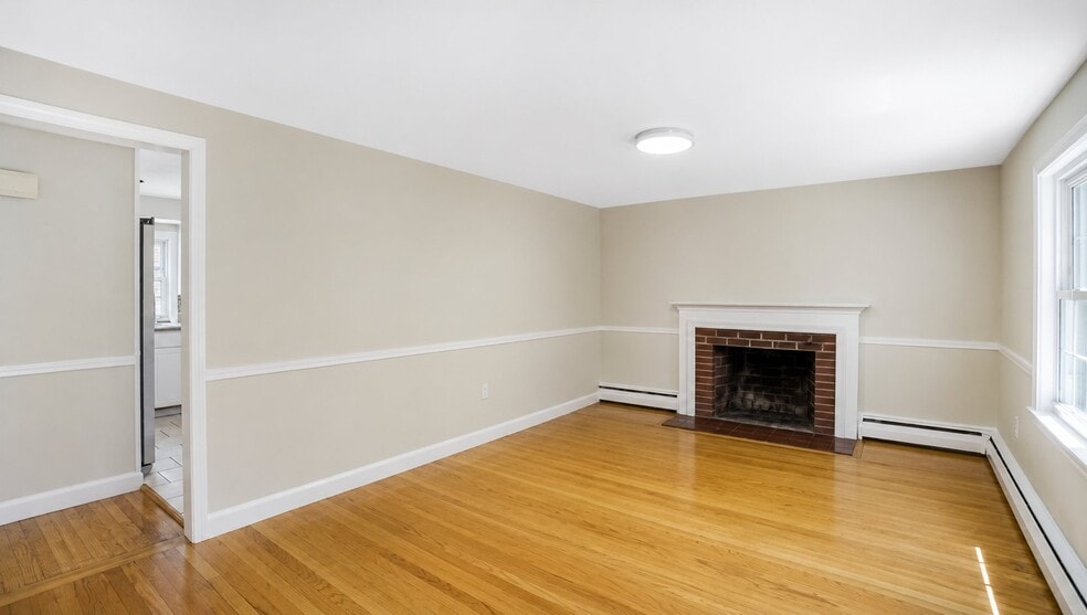 Building Photo - 54 E Boscobel St