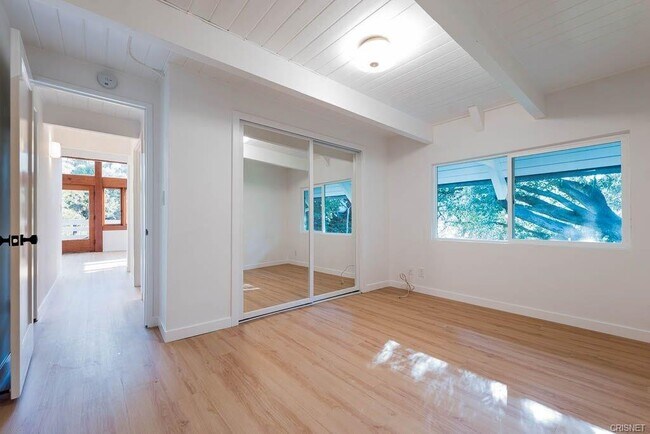 Building Photo - 21670 Encina Rd