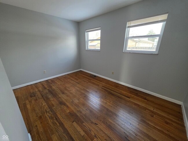 Building Photo - 6262 Eastridge Dr