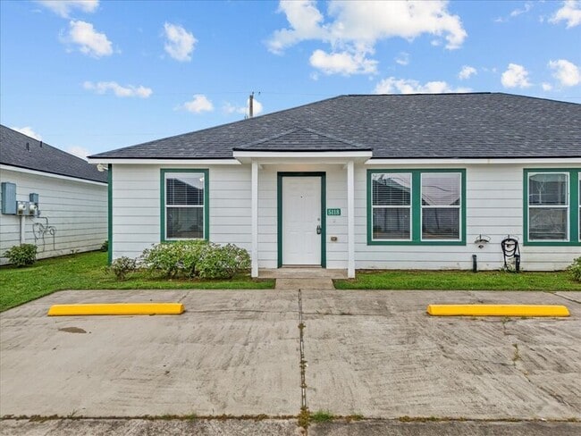 Building Photo - 5115 Caicos Calle