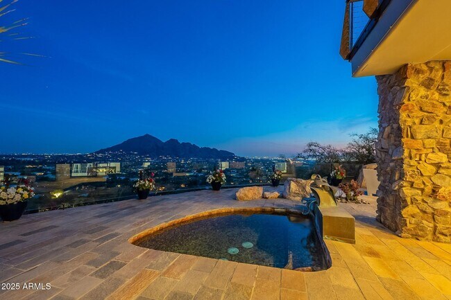 Building Photo - 7044 N Hillside Dr
