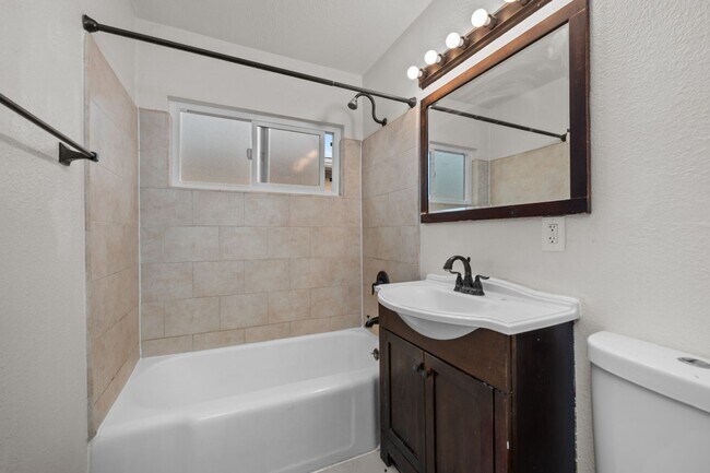 Building Photo - 6233-6235 Dorothy Dr