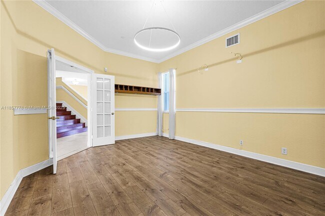Building Photo - 904 Stillwater Ct