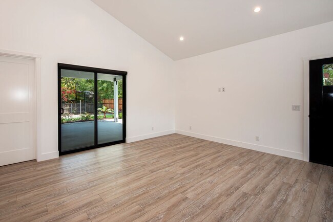 Building Photo - Exquisite Custom ADU in Santa Barbara – Pr...