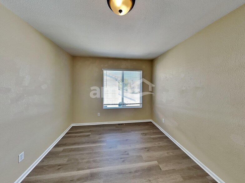 Building Photo - 21551 E 42nd Ave