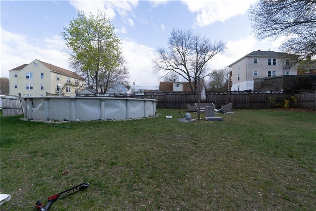 Building Photo - 43 Rivulet St