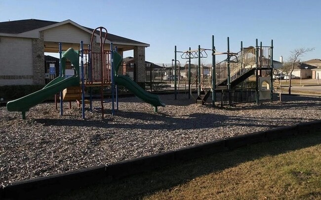 Building Photo - 4028 Thoroughbred Trail