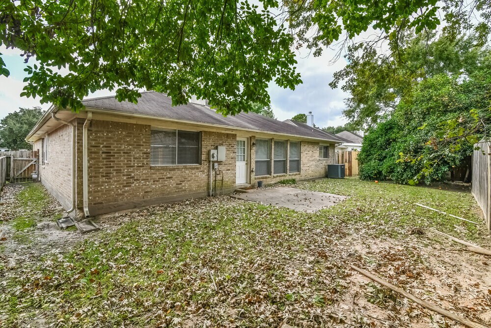 Building Photo - 17606 Glenwolf Dr