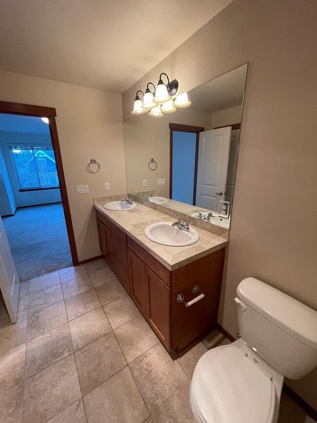 Building Photo - Gorgeous 3 bedroom Home for Rent in Edmonds