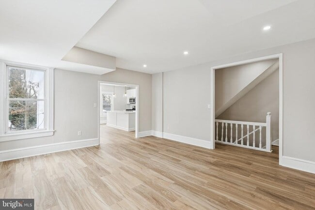 Building Photo - 11 Lexington Ave