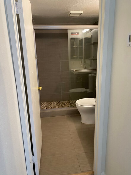 Building Photo - 10876 Loro Verde Ave