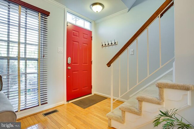 Building Photo - 12867 Mill House Ct