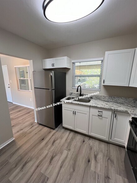 Building Photo - 1 Bed/1 Bath - Unit 17